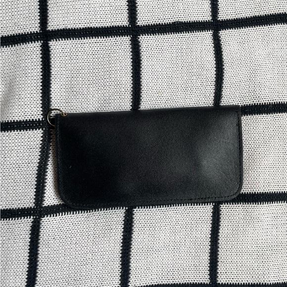 Vintage Black Leather Clutch - Picture 3 of 4